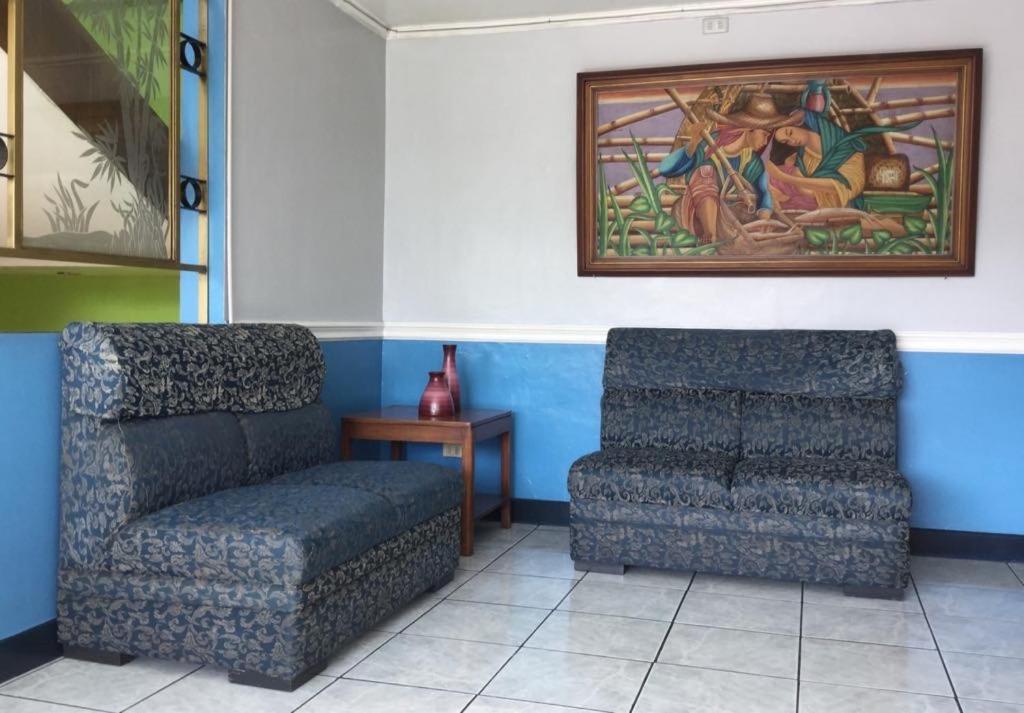 La Brea Inn Baguio City Eksteriør billede